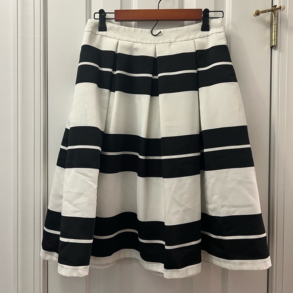 Express Black and White A-Line Skirt